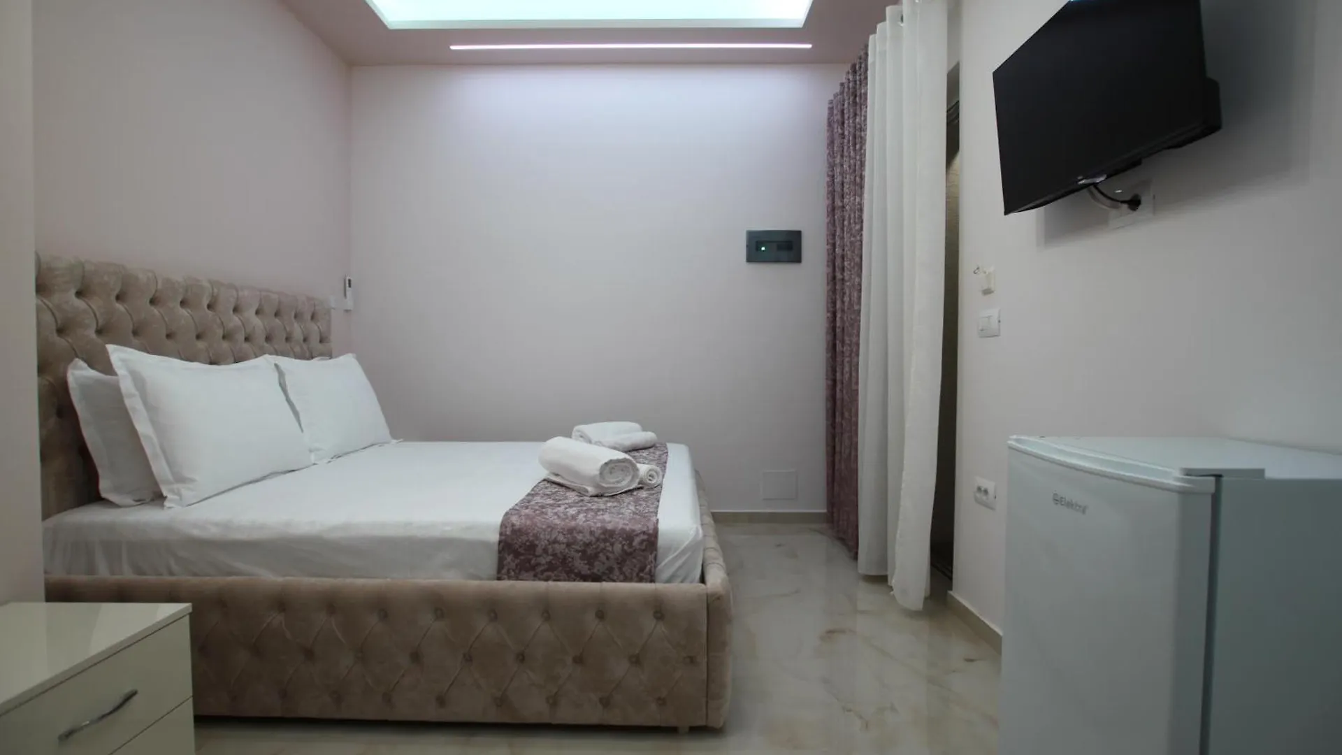 Vila Armela Sarande Albania