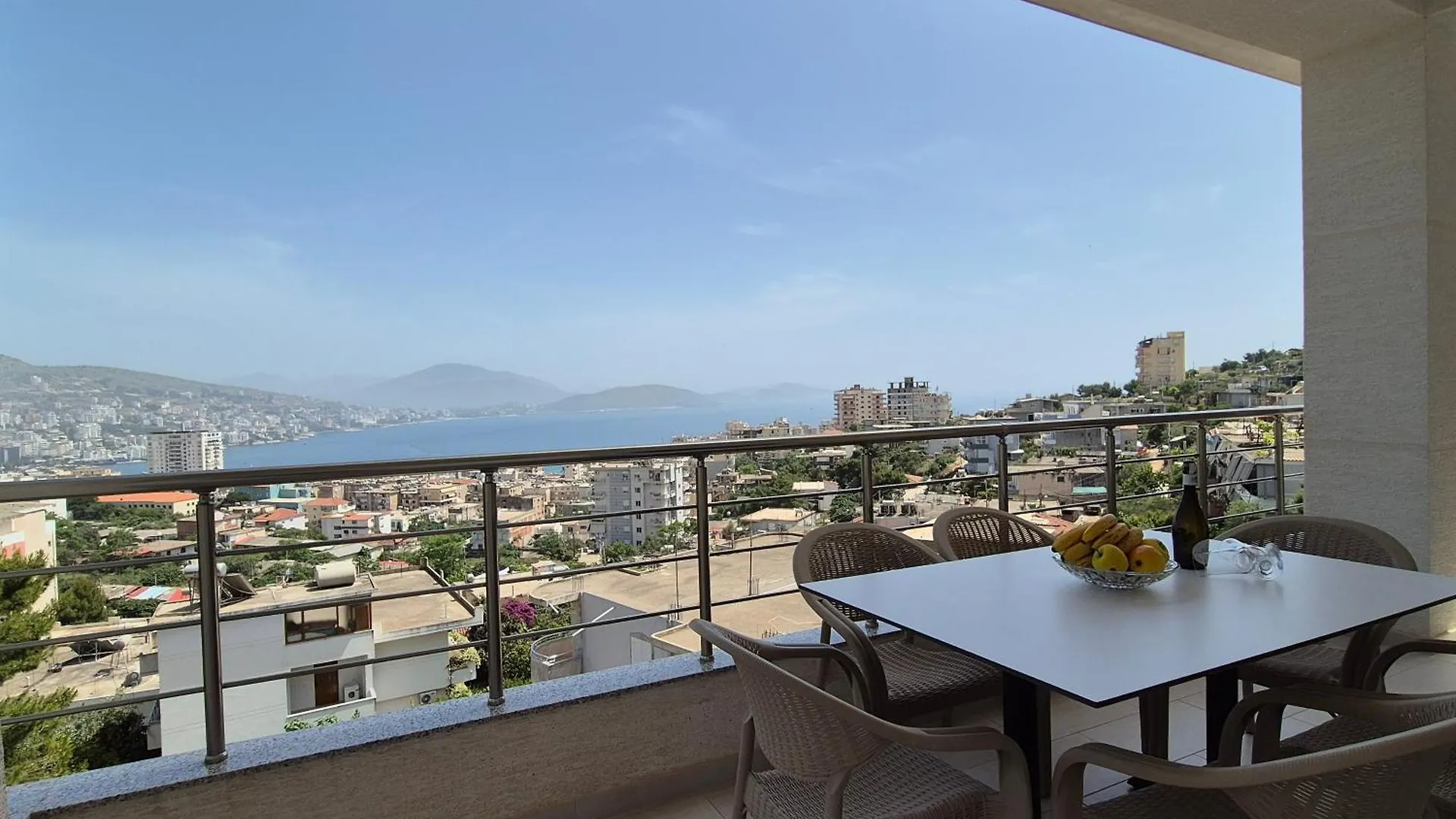 Vila Armela Sarande Albania
